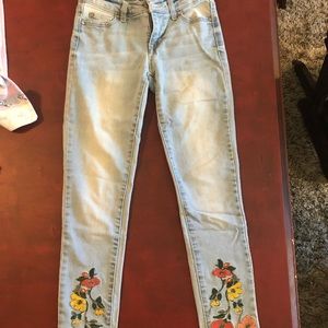 Women’s embroidered jeans size 1